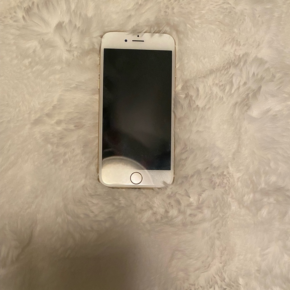 A golden iPhone 6